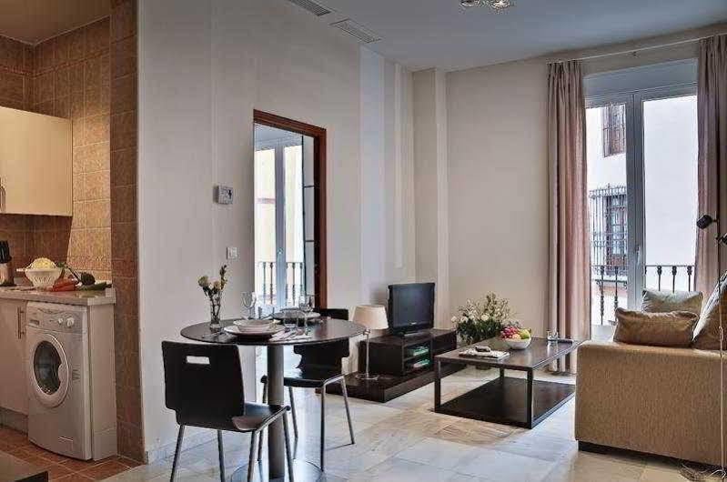 Apartamentos Las Cruces Sevilla Exteriér fotografie